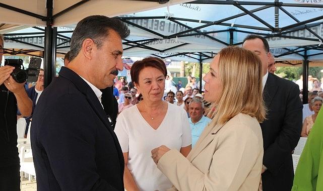 Dikili'de Ferdi Zeyrek Parkı Açıldı