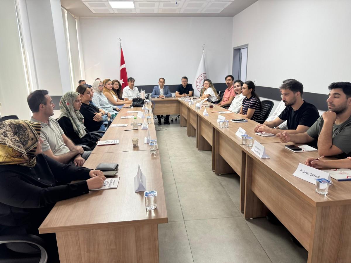 Adıyaman’da ‘Birinci Basamak Sağlık Hizmetleri Temel Eğitimi’ başladı Adıyaman’da ‘Birinci Basamak Sağlık Hizmetleri Temel Eğitimi’ başladı