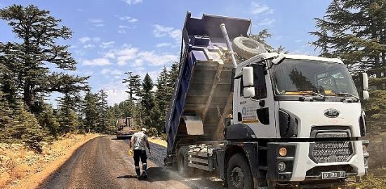 Büyükşehir Belediyesi'nden Toroslar'a asfalt