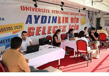 Başkan Çerçioğlu'ndan Gençlere YKS Desteği: Tercih Tırı Üniversite Adaylarının Hizmetinde