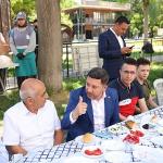 Başkan Arı, Esnafıyla Vatandaşıyla Her Gün Bir Arada
