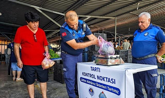 Yenişehir Belediyesi semt pazarlarında denetimlerini sürdürüyor Yenişehir Belediyesi semt pazarlarında denetimlerini sürdürüyor