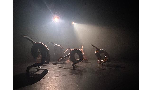 Çağdaş Dans Sanatçısı, Koreograf ve Eğitmen Doç. Aslı Öztürk'ten “Kız Doğdu/ III 7. İstanbul Fringe Festival Sahnesindem