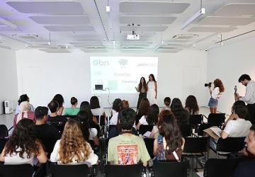 Lâl Denizli, KonuŞu Eğitim Programı'nın açılışında gençlerle buluştu