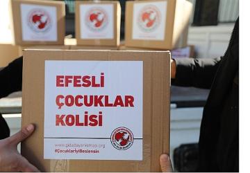 Efes Selçuk'ta Anne Adaylarına ve Bebeklerine Gıda Dayanışması Desteği