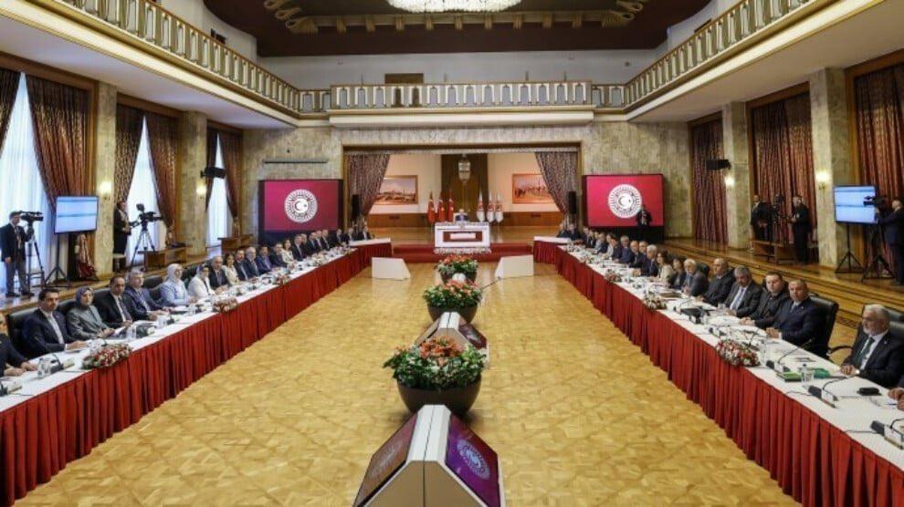 TBMM’de dördüncü toplantı: Şehit aileleri ve Diyarbakır anneleri dinlenecek