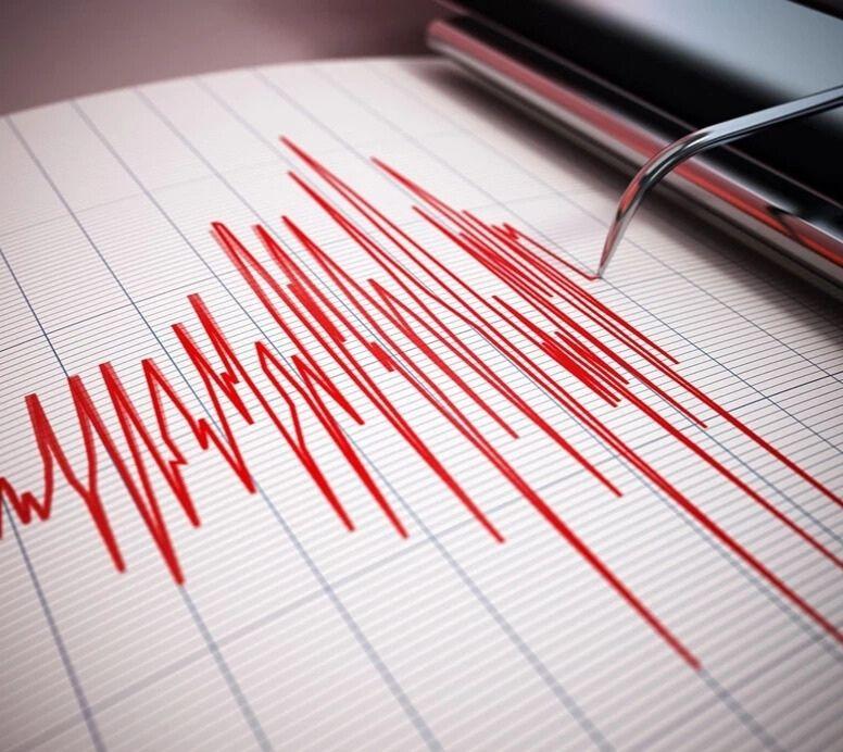 Balıkesir 4.2’lik depremin ardından beşik gibi sallanıyor Balıkesir 4.2’lik depremin ardından beşik gibi sallanıyor