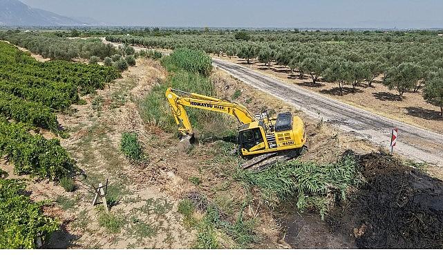 Gümülceli'de Dere Temizliğiyle Yangın Ve Taşkın Riskine Karşı Önlem