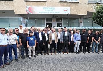 Başkan Büyükakın'dan Çayırova'da STK ziyareti