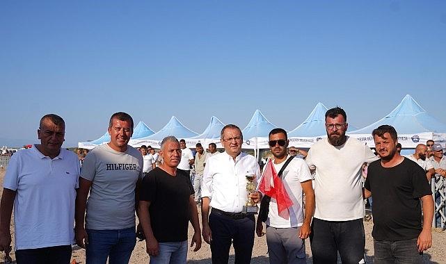 Ayvalık'ta İlk Kez Rahvan At Yarışları Düzenlendi Ayvalık'ta İlk Kez Rahvan At Yarışları Düzenlendi
