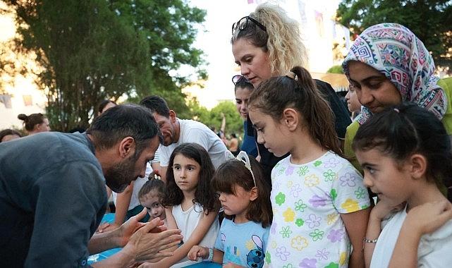 Bayraklı Sokak Festivali'nde çocuklar doyasıya eğlendi