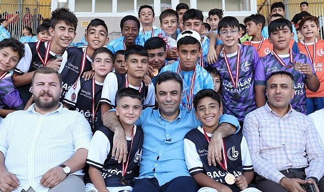 Başkan Yıldız'dan gençlere müjdeler