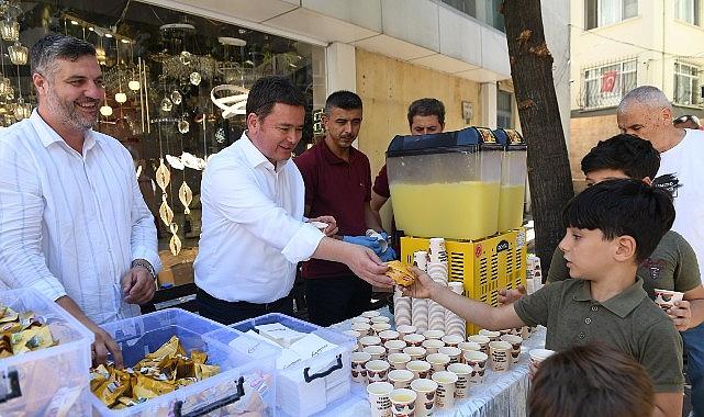Başkan Aydın, vatandaş ve esnafla buluşmaya devam ediyor Başkan Aydın, vatandaş ve esnafla buluşmaya devam ediyor