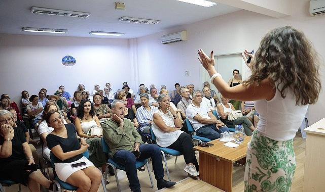 Konak'ın İleri Yaş Merkezi'nde kuşaklararası iletişim semineri