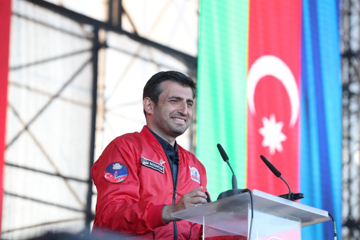 Türkiye'nin en fazla gelir vergisi ödeyen ismi açıklandı: Selçuk Bayraktar ilk sırada
