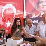 Başkan Denizli, Çeşme'de 32 yıllık tapu sorununu çözdü