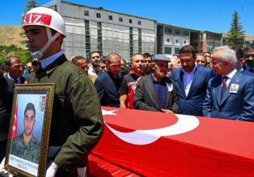 Bitlis’te Şehit Uyanık İçin Son Görev