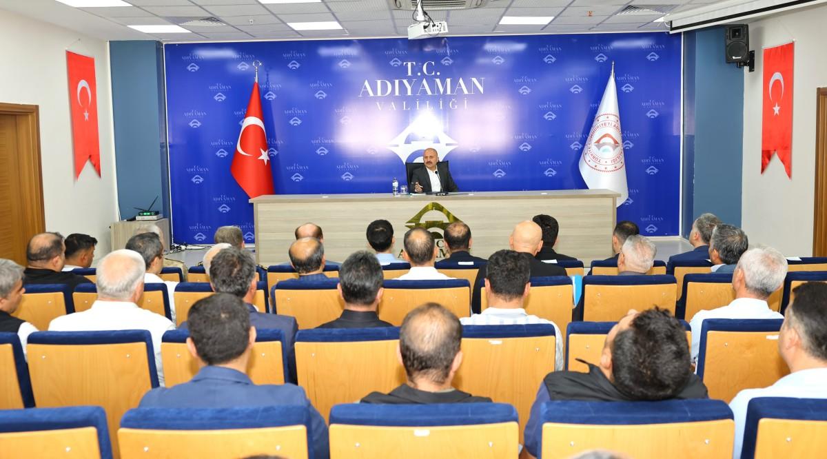 Adıyaman Valiliği’nden konteyner kentlerin tahliyesiyle ilgili değerlendirme toplantısı Adıyaman Valiliği’nden konteyner kentlerin tahliyesiyle ilgili değerlendirme toplantısı