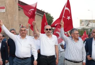 Kayseri İş Dünyası Demokrasi Nöbetinde Yerini Aldı