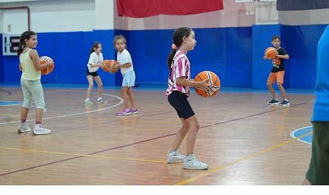 Maltepe Belediyesi Yaz spor okulu 2. dönem başladı. Maltepe Belediyesi Yaz spor okulu 2. dönem başladı.