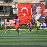 Efes Selçuk'ta Ferdi Zeyrek Futbol Müsabakaları Heyecanı