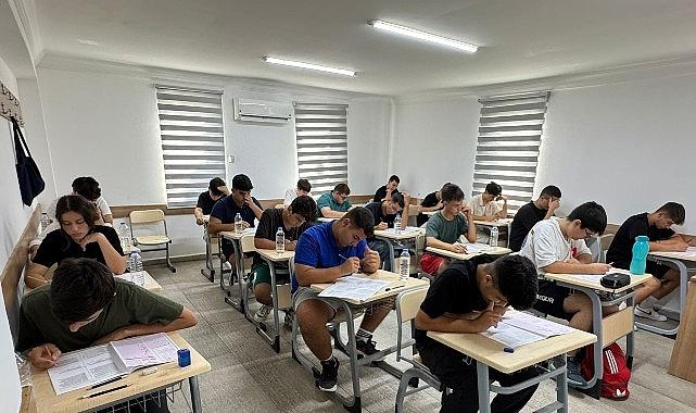 Öğrenciler seviye tespit sınavına girdi Öğrenciler seviye tespit sınavına girdi