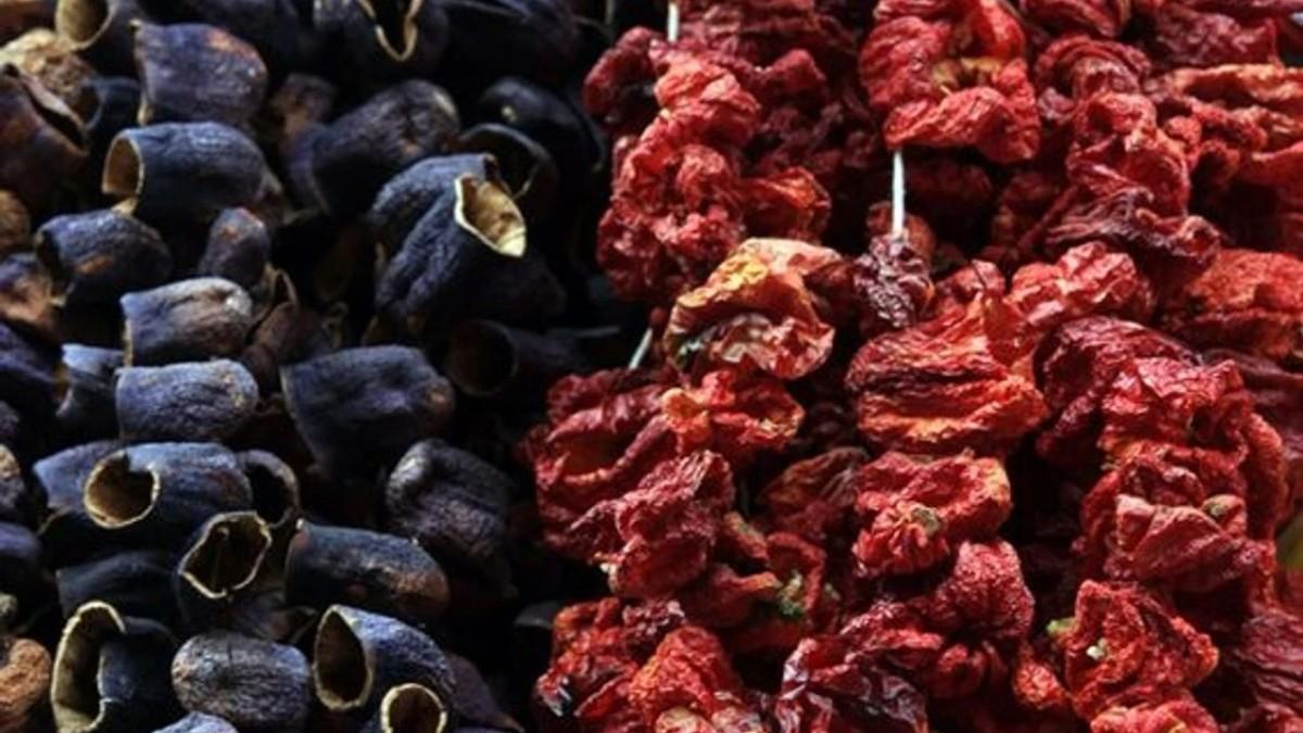 Adıyaman’da Kurutmalık–Turşuluk Sezonu Açıldı: Fiyatlar Yüksek, Talep Zayıf Adıyaman’da Kurutmalık–Turşuluk Sezonu Açıldı: Fiyatlar Yüksek, Talep Zayıf