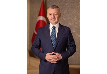 Başkan Büyükakın okula yeni başlayan miniklere başarılar diledi