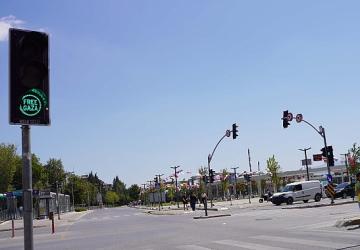 Büyükşehir, kırmızı ışıkla "Stop İsrail" dedi