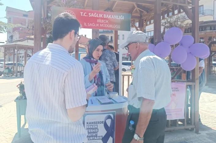 Bilecik’te Halk Sağlığı Haftasında Vatandaşlara Bilinçlendirme Etkinliği Bilecik’te Halk Sağlığı Haftasında Vatandaşlara Bilinçlendirme Etkinliği