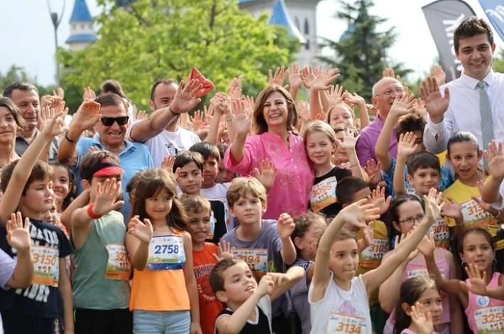 Eskişehir Maratonu’nda Nefes Kesen Yarış Eskişehir Maratonu’nda Nefes Kesen Yarış