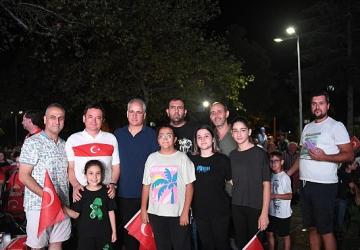 Osmangazi Belediyesi milli heyecanı meydanlara taşıdı