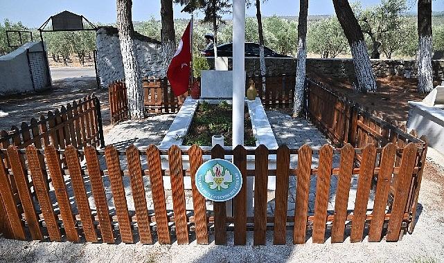 Manisa Büyükşehir Belediyesi Şehit Kabirlerini Yeniliyor Manisa Büyükşehir Belediyesi Şehit Kabirlerini Yeniliyor
