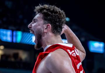 Yunanistan’ı mağlup eden 12 Dev Adam, Almanya ile şampiyonluk için karşılaşacak