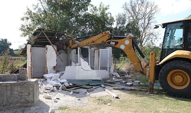 Terkos Havzası'ndaki Kaçak Yapılar Kaldırıldı Terkos Havzası'ndaki Kaçak Yapılar Kaldırıldı