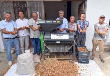 Mersin Büyükşehir’den Badem Üreticilerine Makine ve Ekipman Desteği