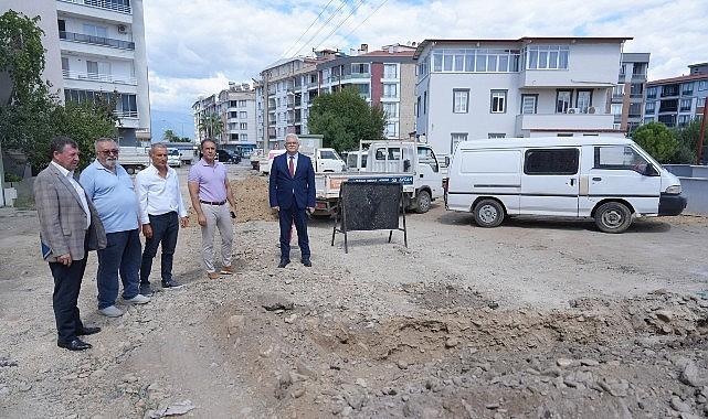 Başkan Deveciler Pazarbşı Caddesi'nde İncelemelerde Bulundu Başkan Deveciler Pazarbşı Caddesi'nde İncelemelerde Bulundu
