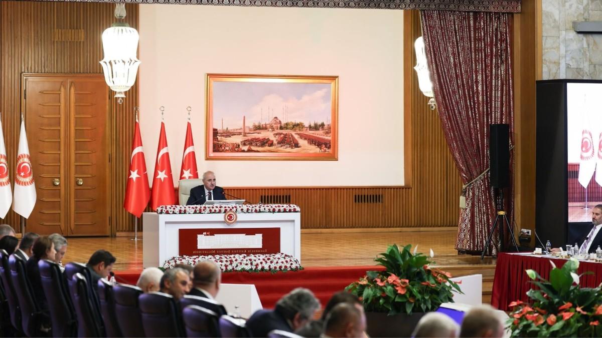 Komisyonda bu hafta akademisyenler ve STK temsilcileri dinlenecek Komisyonda bu hafta akademisyenler ve STK temsilcileri dinlenecek