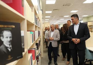 Aliağa Belediyesi'nden Eğitime ve Kültüre Büyük Katkı: Aziz Sancar Kütüphanesi Hizmete Açıldı