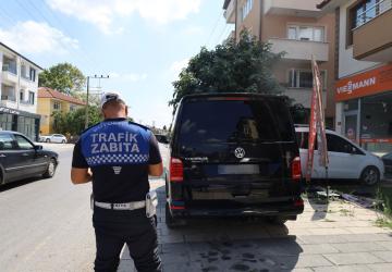 Sakarya Zabıtası Sürücülere Tek Tek Uyardı!