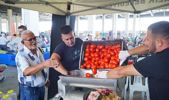 Ayvalık'ta Salça Zamanı Başladı Ayvalık'ta Salça Zamanı Başladı