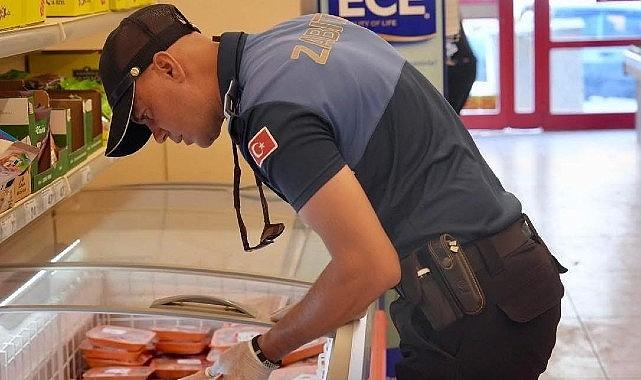 Burhaniye'de Son Kullanma Tarihi Geçmiş Gıdalar İmha Ediliyor
