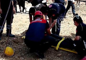 İzmir İtfaiyesi kuyuya düşen yurttaşı kurtardı