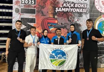 Sakarya’nın Kick Boksçuları Zirveyi Bırakmadı
