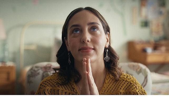 Netflix, Gupse Özay'ın Kaleminden Çıkan Platonik: Mavi Dolunay Otel'in Yeni Fragmanını Paylaştı! Netflix, Gupse Özay'ın Kaleminden Çıkan Platonik: Mavi Dolunay Otel'in Yeni Fragmanını Paylaştı!