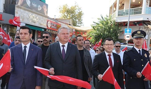 Urla'da Buruk Kurtuluş Kutlaması Urla'da Buruk Kurtuluş Kutlaması