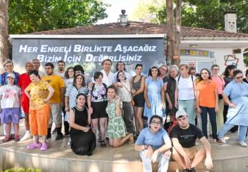 Muratpaşa Belediyesi, Polonyalı Özel Eğitim Grubunu Engelsiz Kafe’de Ağırladı
