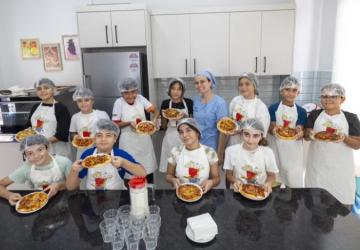 Mersin Mezitli’de Minik Şefler Pizza Keyfi Yaşadı