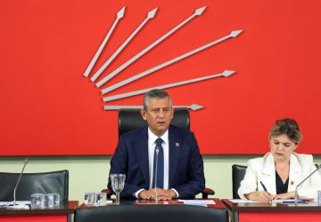 CHP 102 yaşında: Özgür Özel’den iktidar mesajı