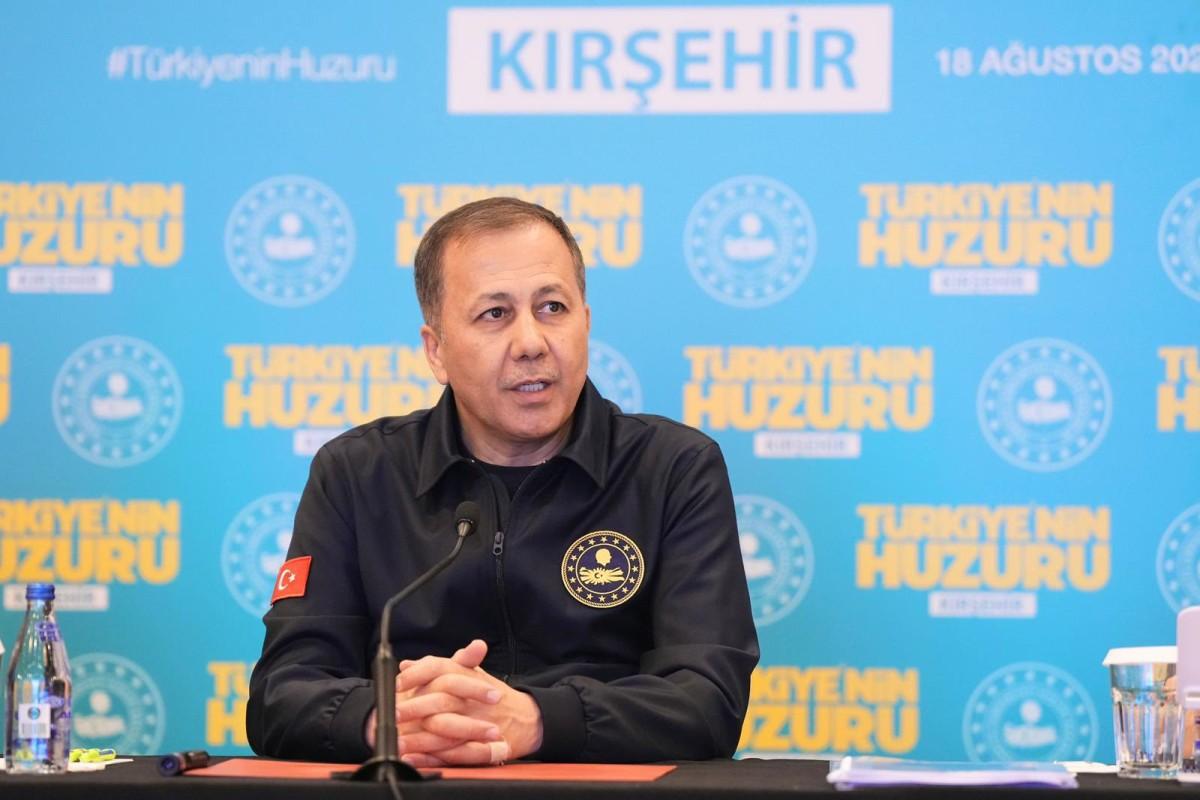 Kutsal kitaba hakaret eden ve çocukları istismar eden şahıs yakalandı - Videolu Haber